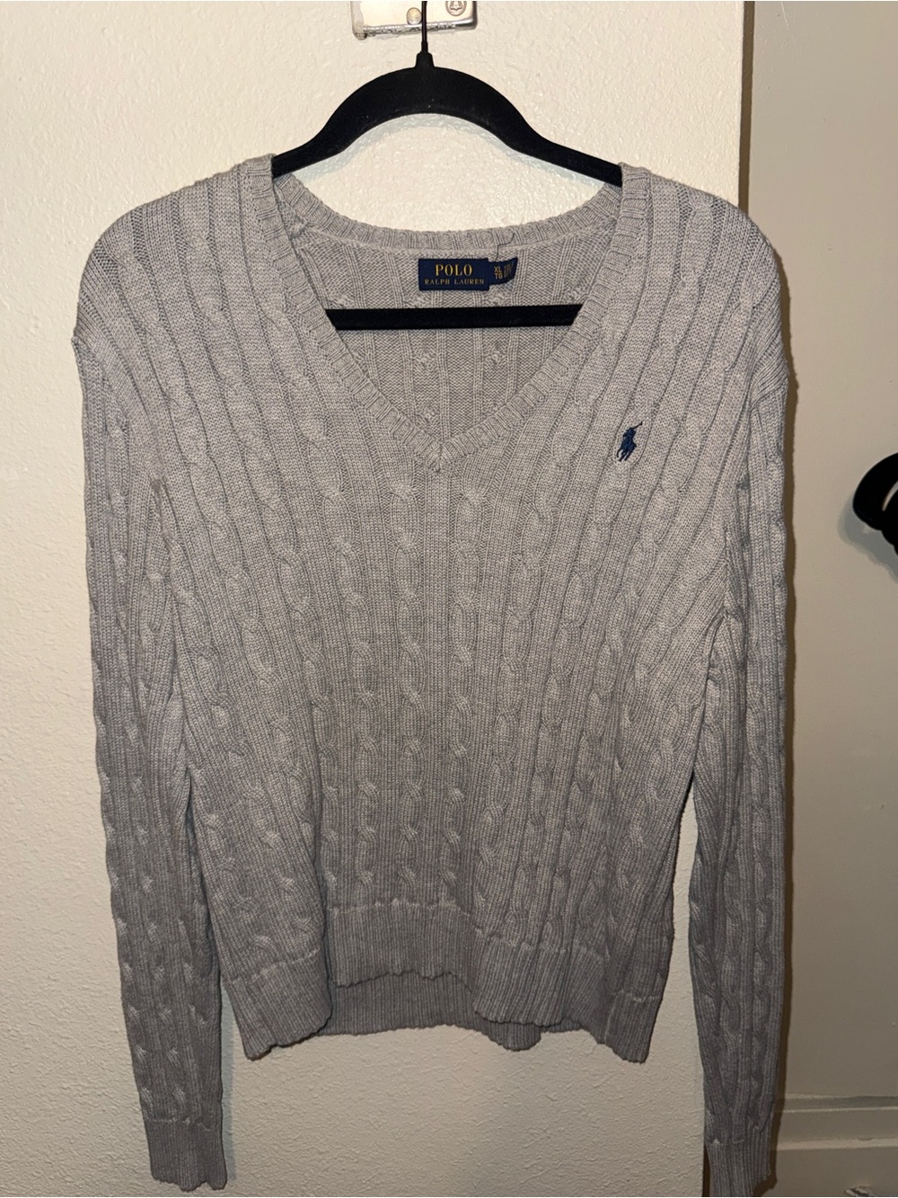 Polo by Ralph Lauren Women's Light Gray V-Neck Cable-Knit Sweater